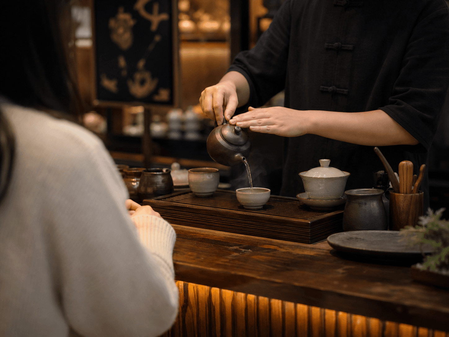 Learning Chinese for travel by rehearsing shop conversations in a Chenjin service game